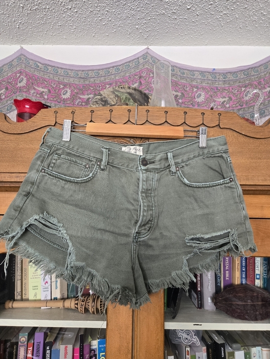 Free People Pants - Free People Sz 31- Loving Good Vibrations cutoff shorts